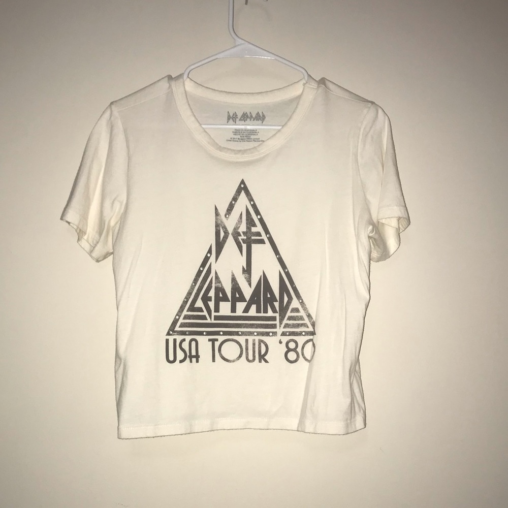 AMERICAN EAGLE def leopard cropped tshirt